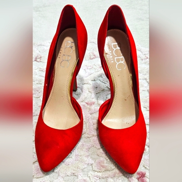🌟BCBG Like New Red Suede Stiletto Close Toe Pointed Heels🌟 - Picture 1 of 9